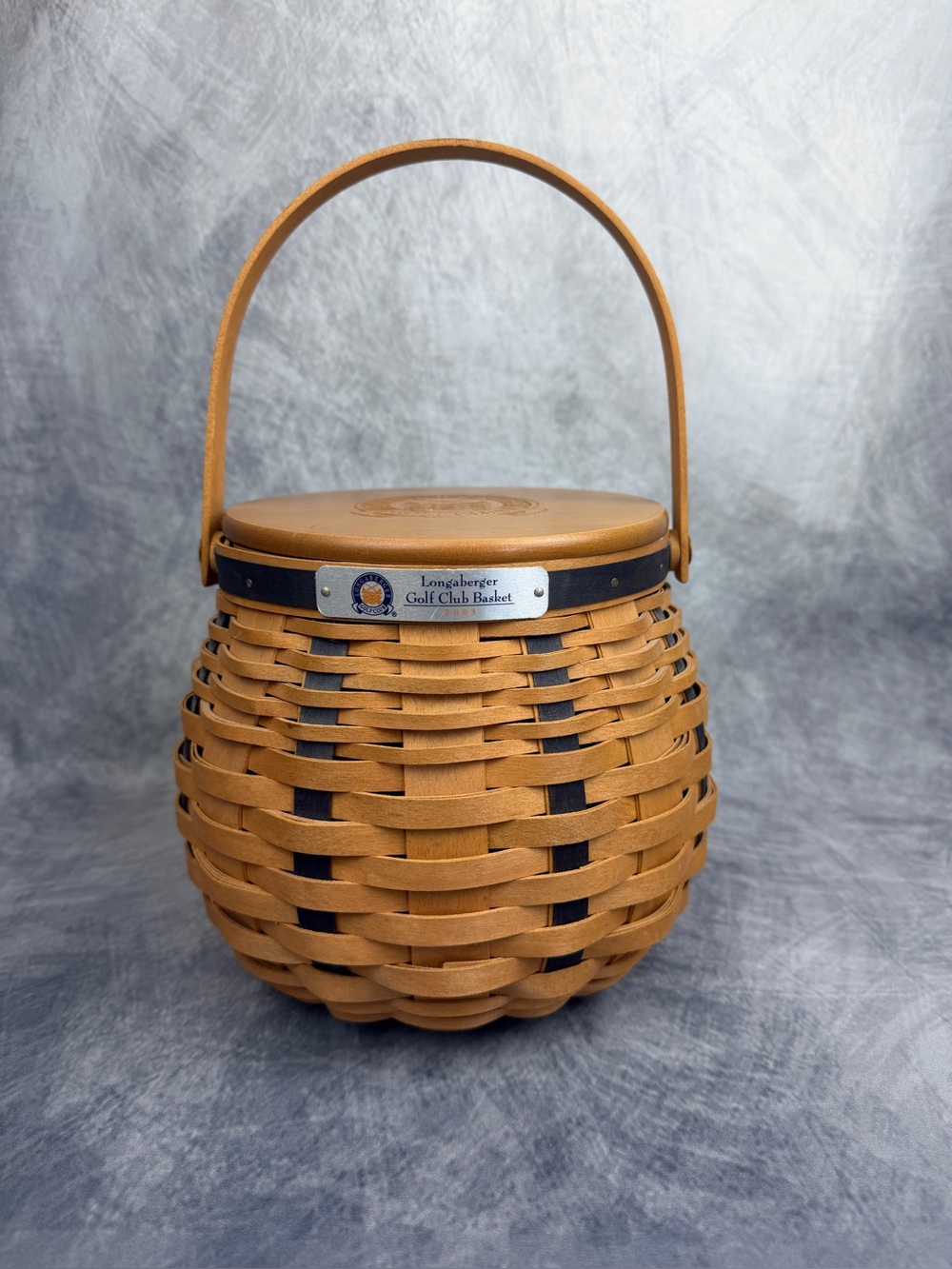 Longaberger 2003 Golf Club Basket with wood Lid Navy Accents Protector 44962